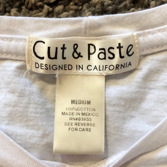 white shirt with car and sunset on the front - Picture 4 of 4